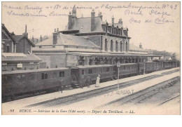 62 . N°49081 . Berck . Interieur De La Gare.train - Berck