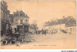 CAR-AATP6-58-0550 - ENTRAINS - La Place - Vendu En L'état - Autres & Non Classés