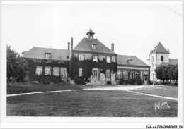 CAR-AAJP6-60-0535 - SALENCY - Sa Mairie - Ses écoles Et Son église - Andere & Zonder Classificatie