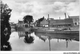 CAR-AAJP5-59-0449 - BOURBOURG - Vue Sur Le Canal - Péniche - Other & Unclassified
