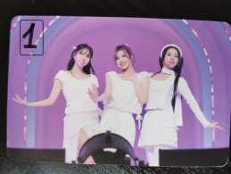 Photocard K POP Au Choix  TWICE 2024 Season's Grettings News Room Duos Trios - Other & Unclassified