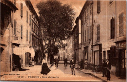 83 FREJUS - Rue Grisolle - Frejus