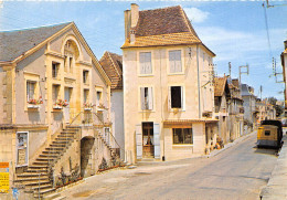 24-SAINTE-ALVERE- MAIRIE ET RUE PRINCIPALE - Autres & Non Classés