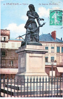 60 Oise BEAUVAIS Statue De Jeanne Hachette - Beauvais