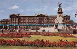 R148765 Buckingham Palace. London. A. V. Fry - Sonstige & Ohne Zuordnung