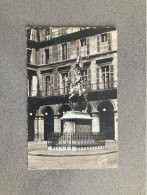 Paris Et Ses Merveilles La Statue De Jeanne D'Arc Carte Postale Postcard - Statues