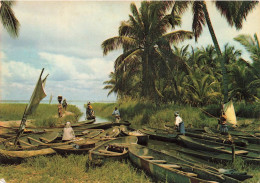 BENIN - Pirogues Sur Les Bords Du Lac - Vue Générale - Animé - Barques - Carte Postale Ancienne - Benin