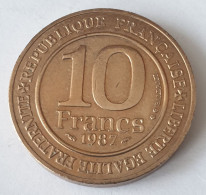 10 Francs De 1987 Millénaire CAPETIEN En Cupro Nickel - 10 Francs