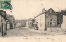 JOUY EN JOSAS - Rue De Versailles Au Petit Jour. - Jouy En Josas