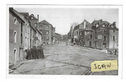 Pouzauges  (Vendée)  : Place Du Champ De Foire - Pouzauges