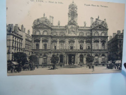 FRANCE   POSTCARDS  LYON HOTEL DE VILLE  1908 STAMPS - Autres & Non Classés