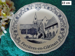 Assiette Gien Souvenir Comice Agricole FERRIERES EN GATINAIS 45210 Loiret 1988 - Obj. 'Remember Of'