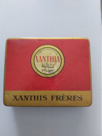 SCATOLA DI LATTA METALLO VUOTA SIGARETTE XANTHIS FRERES CIGARETTEN - Tabaksdozen (leeg)