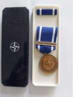 MEDAGLIA MILITARE COMPLETA DI ASTUCCIO NATO FORMER YUGOSLAVIA 1995 - Italië