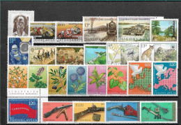 C5487 - Yougoslavie Lot Timbre Neyfs** - Collections, Lots & Series