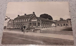 CPA- BRAINE-LE-COMTE - Ecoles Communales - Filles Et Garçons - Années 60' - Rue De Mons - Vierge - Dentelée - Braine-le-Comte