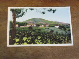 ODENAS - BROUILLY / L'église , Le Vieux Bourg Et La Montagne De Brouilly - Other & Unclassified