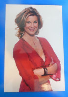 AUTOGRAPHE DE CECILE BODIN SUR PHOTO - Actors & Comedians