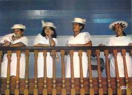 Polynésie Française  TAHITI Le Dimanche Matin Au Temple (chapeau Chapeaux Hat Hats (Tahiti Bernard HERMANN 73)*PRIX FIXE - Polynésie Française