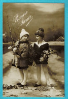 * Fantaisie - Fantasy - Fantasie (Bonne Année - Happy New Year) * (DIX Paris 2381) Portrait, Enfant, Child, Kind, Fleurs - Nieuwjaar