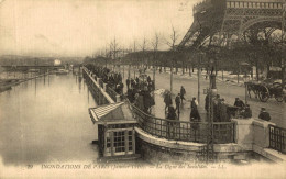 INONDATIONS DE PARIS LA LIGNE DES INVALIDES - Alluvioni Del 1910