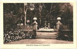 CPA Carte Postale Espagne Malaga Paseo Central Del Parque De La Republica   VM81299 - Malaga