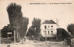 C P A -  94 -  SUCY EN BRIE  -  Rue De Bonneuil Et Boulevard Multon - Sucy En Brie