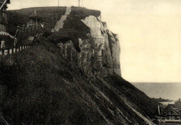 France > [76] Seine Maritime > Le Treport - Les Falaises Et Les Escaliers - 8368 - Le Treport