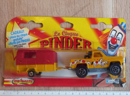 Dépanneuse Majorette Et Sa Remorque Avec Un Cheval Du Cirque Pinder 1/62. Neuf, Jamais Ouvert. - Camions, Bus Et Construction