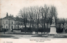 C P A -  94 -   ALFORT  -   école Vétérinaire  D'alfort Cour D'honneur - Alfortville