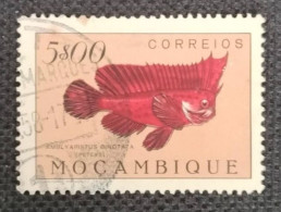 MOZPO0371UPC - Fishes - 5$00 Pink Used Stamp - Mozambique - 1951 - Mosambik