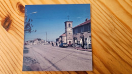 1983 La Neuveville Aux Bois, Rue église, Cabine Téléphonique - Photo - Lieux