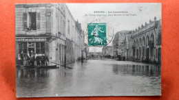 CPA (49) Angers. Les Inondations .La Venise Angevine, Place Molière Et Rue Thiers. (8A.859) - Angers