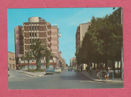 Trani,Piazza Vittorio Emanuele E Via Roma. Insegna UPIM- Standard Size, Divided Back, New, Ed. Alterocca N°3516. - Trani