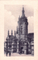 29 - Finistere - SAINT THEGONNEC - Le Clocher Et L'arc De Triomphe - Saint-Thégonnec