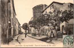 83 FREJUS - La Rue Grisolle - Tour De L'enceinte - Frejus