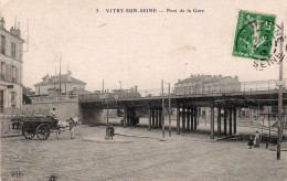 C P A -  94 -  VITRY SUR SEINE -   Pont  De La Gare - Vitry Sur Seine