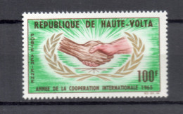 HAUTE VOLTA  PA  N° 24     NEUF SANS CHARNIERE  COTE  1.80€     COOPERARTION INTERNATIONALE - Opper-Volta (1958-1984)