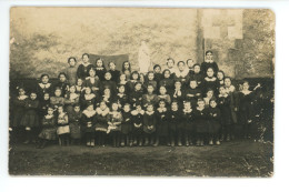 CARTE PHOTO Au Dos Saint Hilaire Le Vouhis ? à Vérifier Env. De La Roche Sur Yon Classe D'école Croix Rouge Sur Le Mur - Sonstige & Ohne Zuordnung