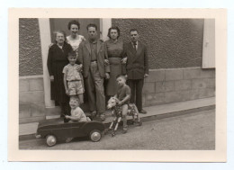 487, Jouet Voiture à Pédales Et Cheval à Roulettes, Photo Format 12,8 X 8,9 Cm - Non Classés