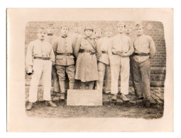 385, Militaria Artillerie, Groupe D'Artilleurs Voir Casque, Photo Format 12 X 9 Cm - Oorlog, Militair