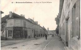 Carte POSTALE Ancienne De  BRIENNES Le CHÂTEAU - Rue De L'ecole Militaire - Sonstige & Ohne Zuordnung