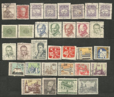 A04 -77 Ceskoslovenko 32 Different Stamp Collection Timbres - Europe (Other)