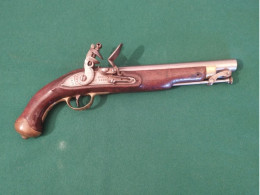 Pistolet Reglementaire  De Chevalerie Silex Portuguaise De 1842 - Armes Neutralisées