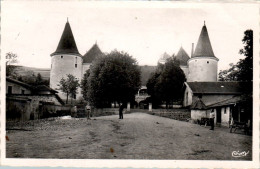 Quincié-en-Beaujolais Canton Beaujeu Château De Varennes Castle Rhône 69430 Cp Avec Tirage Noir Et Blanc Dentelé Glacé - Autres & Non Classés