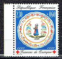 Au Profit De La Croix-Rouge : Faïence De Quimper (timbre De Carnet) - Ungebraucht