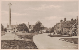 The Village Green, Broadway, Worcestershire. Unposted - Sonstige & Ohne Zuordnung