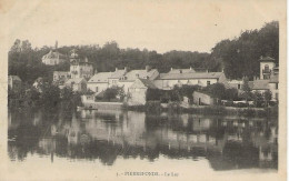 60 -  Pierrefonds - Le Lac   ** CPA Précurseur   Barque ** - Pierrefonds