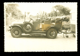 Carte Photo Voiture  Automobile Ancienne Tractant Un Caravane En Aout 1966 ? ( Format 8,7cm X 12,8cm ) - Toerisme