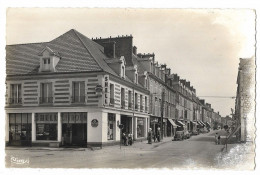 CPSM 51 VITRY-le-FRANCOIS La Rue Du Pont - Vitry-le-François